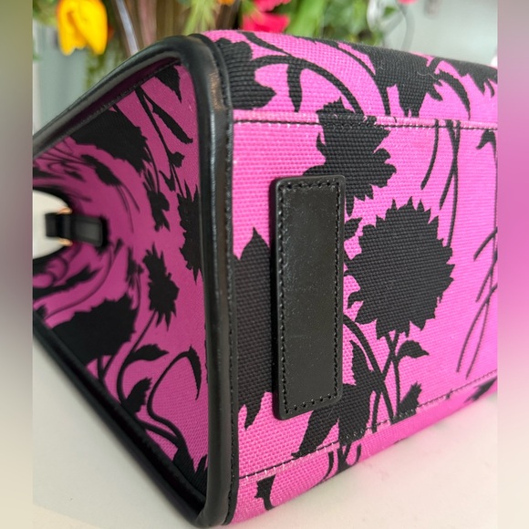 Versace La Medusa Tote Bag in Black & Pink with Crossbody Stap ~ EUC Gently Used - Picture 10 of 15